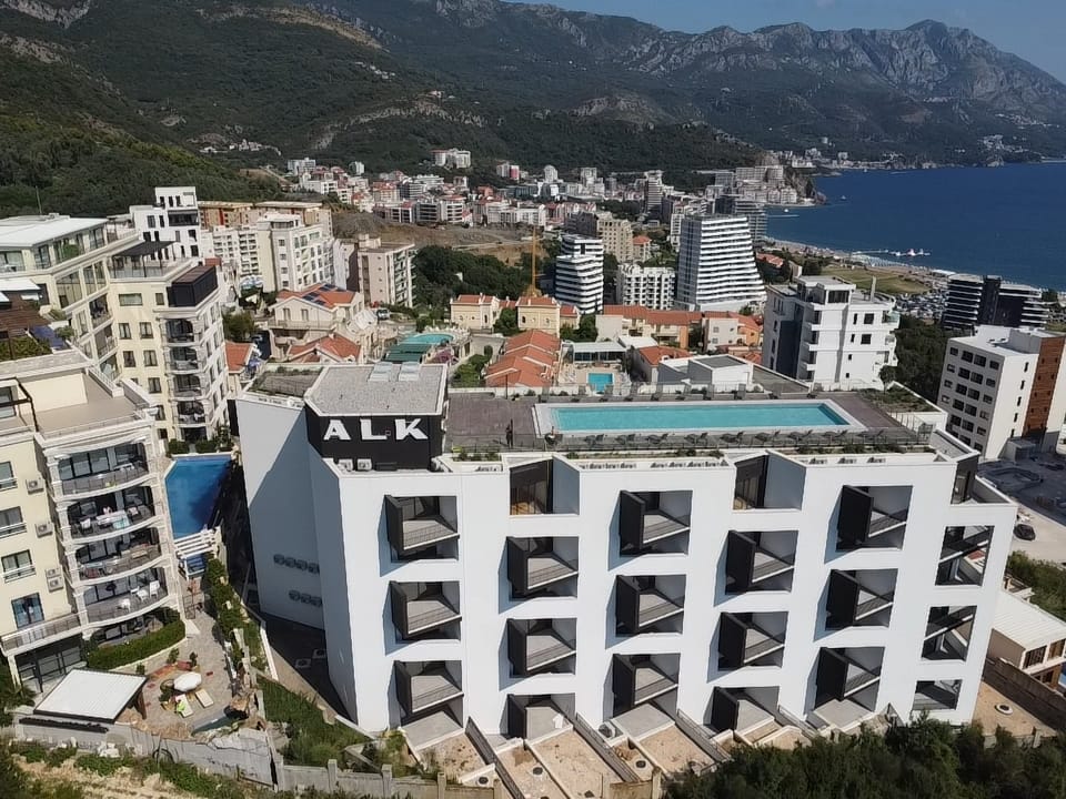 Prodej nemovitosti byty apartmany Cerna Hora 39